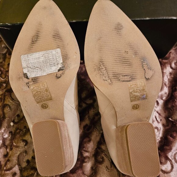 ShuShop Cream Mule Boots - Picture 4 of 6